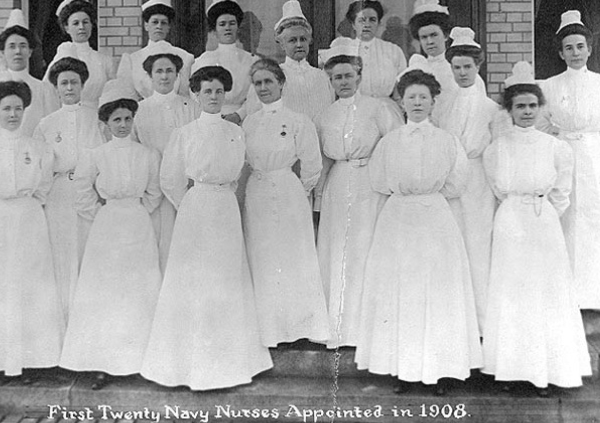 first navy nurses